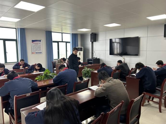 建材公司、檢測公司聯(lián)合開展管理人員業(yè)務(wù)提升考試